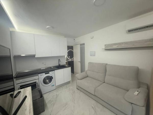 Estudio en calle Thader