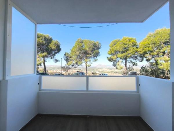 Estudio en calle Thader