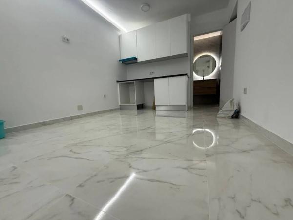 Estudio en calle Thader