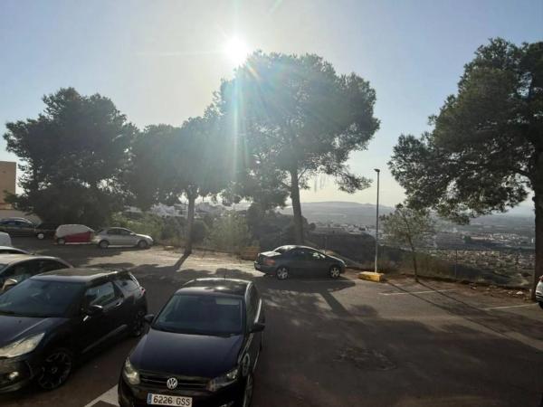 Estudio en calle Thader