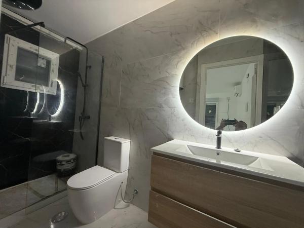 Estudio en calle Thader, 1