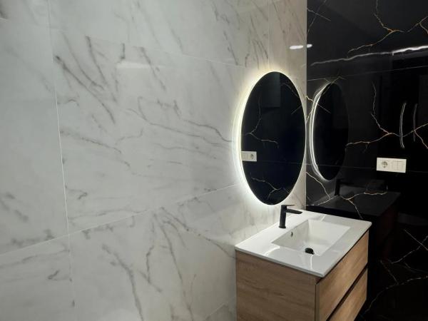 Estudio en calle Thader, 1