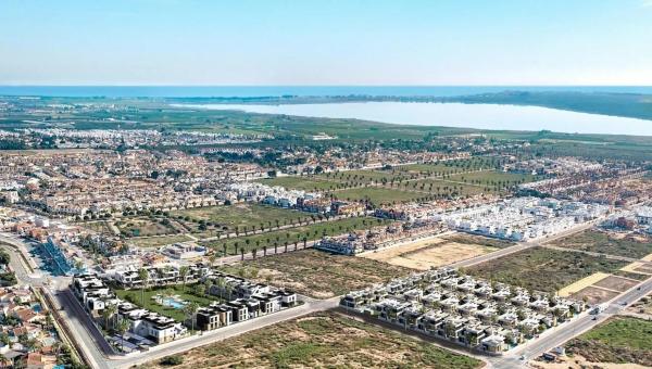 Casa independiente en calle Gerona, 5