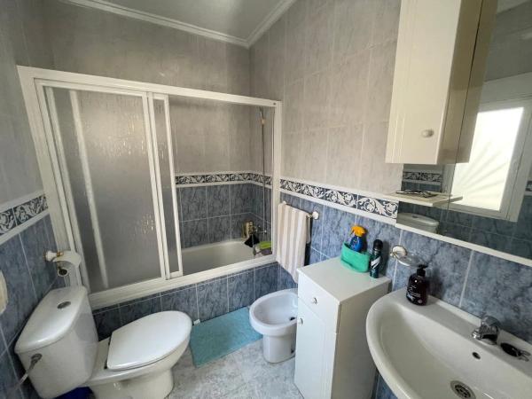 Chalet pareado en calle Pico de la Hoz, 3