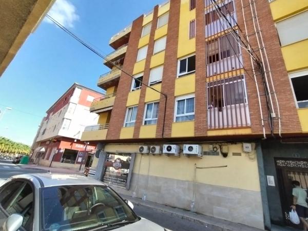 Piso en calle Almoradí