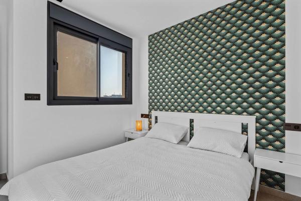 Chalet adosado en CL Rosalia De Castro, 34