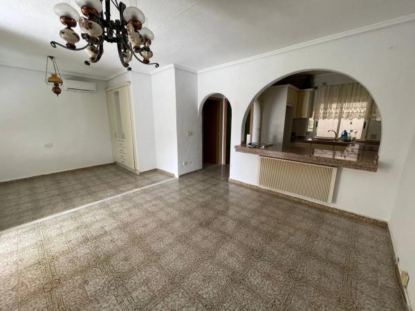 Chalet adosado en calle Costa de la Luz, 32