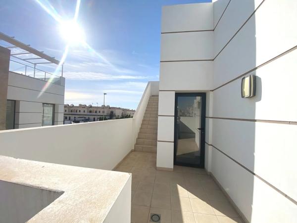 Chalet pareado en avenida de Zamora