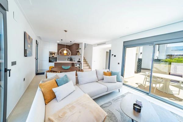 Casa independiente en calle Soria