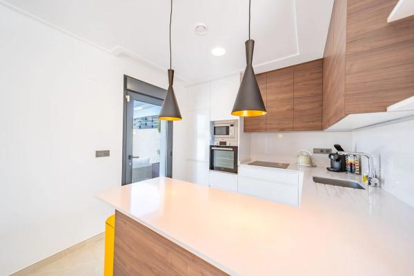 Casa independiente en calle Soria