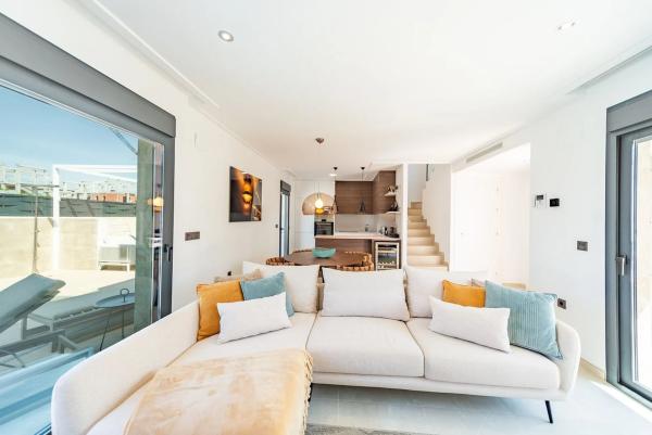 Casa independiente en calle Soria