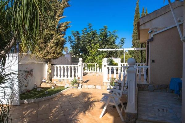 Piso en calle Santiago de Compostela Número 1