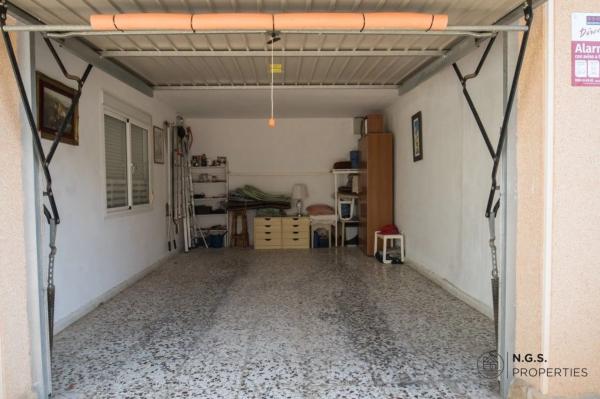 Piso en calle Santiago de Compostela Número 1