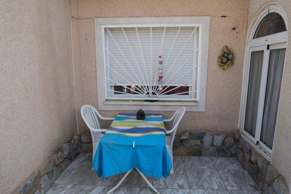 Piso en calle Santiago de Compostela Número 1