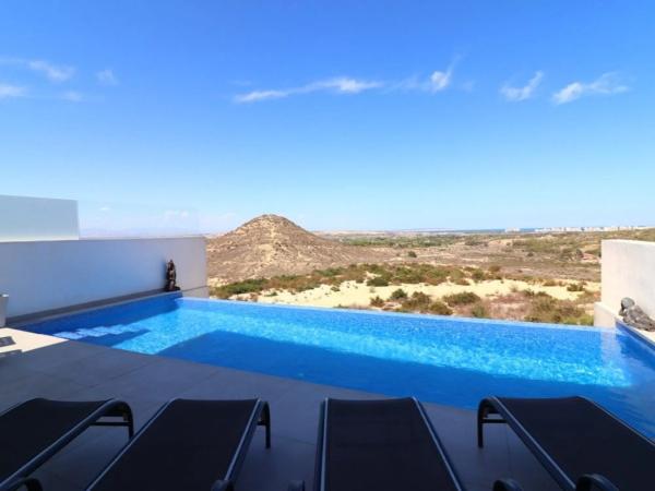 Casa independiente en calle Sierra de Grazalema, 372 -366