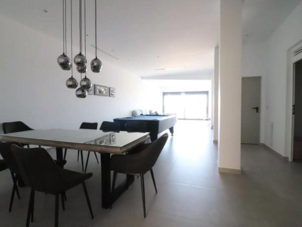 Casa independiente en calle Sierra de Grazalema, 372 -366