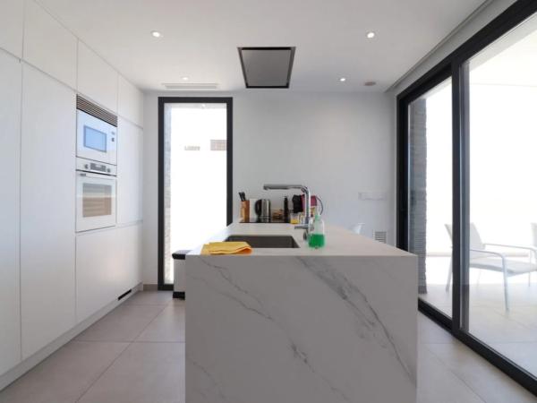 Casa independiente en calle Sierra de Grazalema, 372 -366