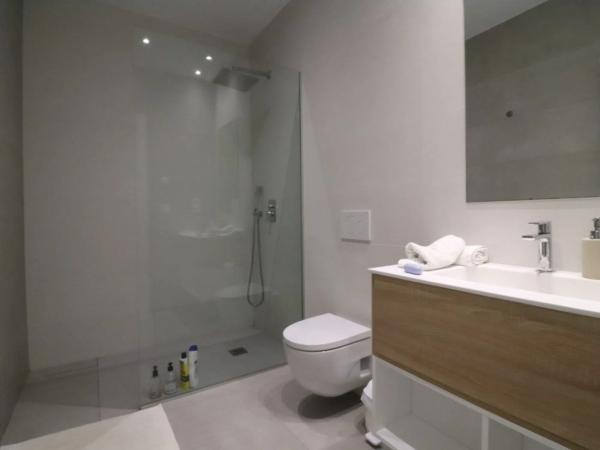 Casa independiente en calle Sierra de Grazalema, 372 -366