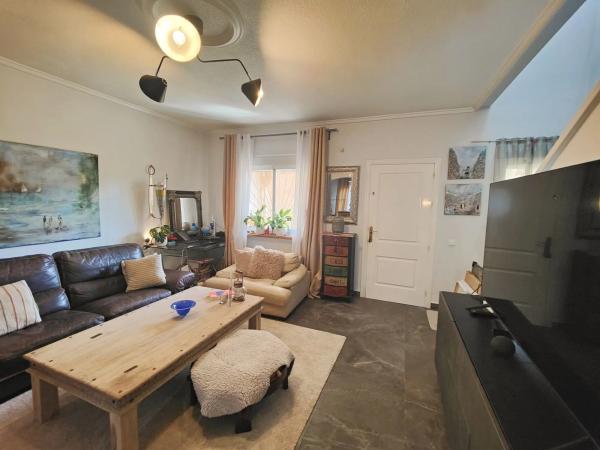 Chalet pareado en Pd Sector-i