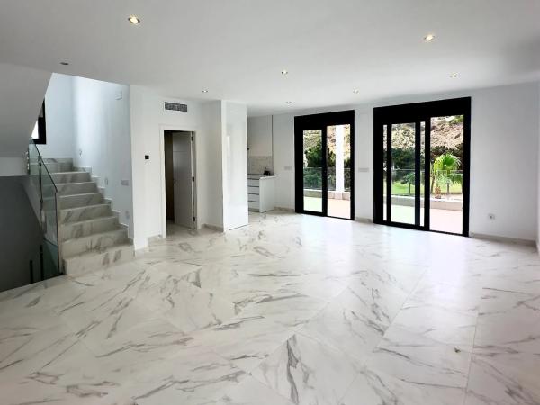 Casa independiente en calle Onda, 10