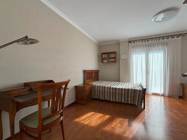 Casa independiente en CL Almendros