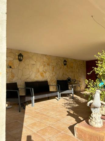 Casa independiente en CL Almendros