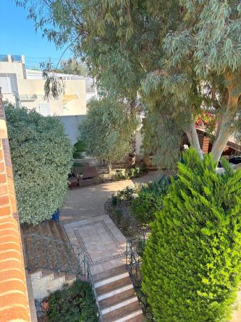 Casa independiente en CL Almendros