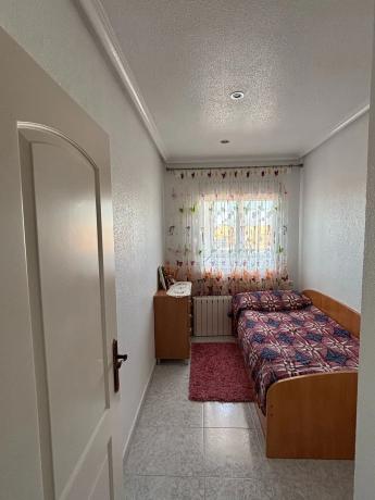 Piso en avenida de Alicante, 8