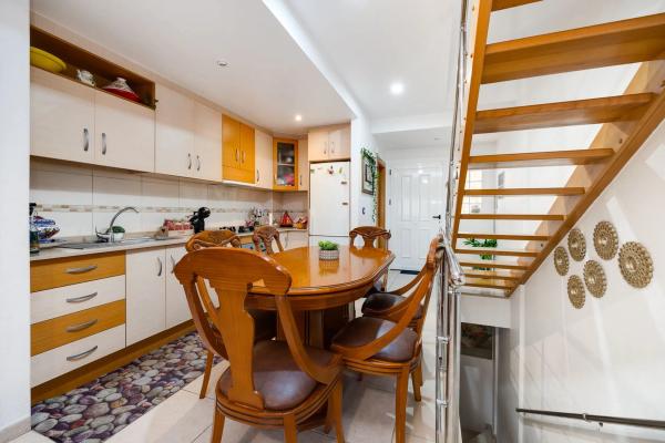 Chalet adosado en calle Rojaleros Ausentes, 33