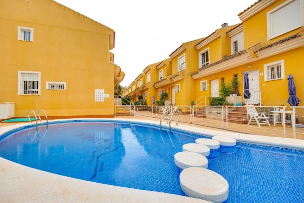 Chalet adosado en calle Rojaleros Ausentes, 33