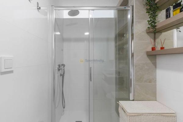 Piso en avenida del Salvador, 55