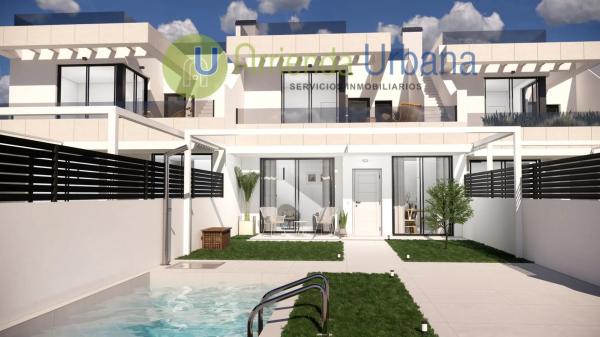 Chalet adosado en calle Orihuela