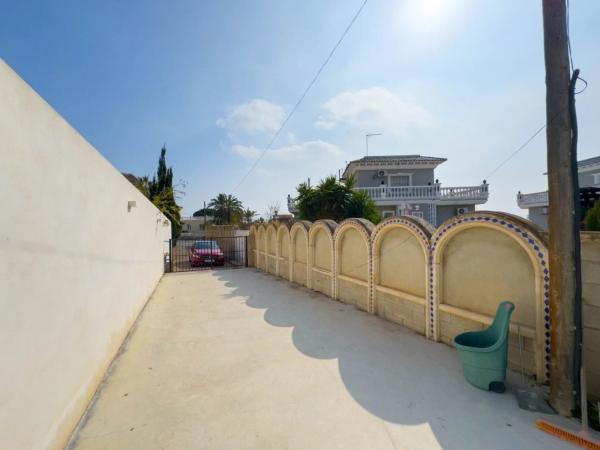 Chalet en avenida de las Naciones