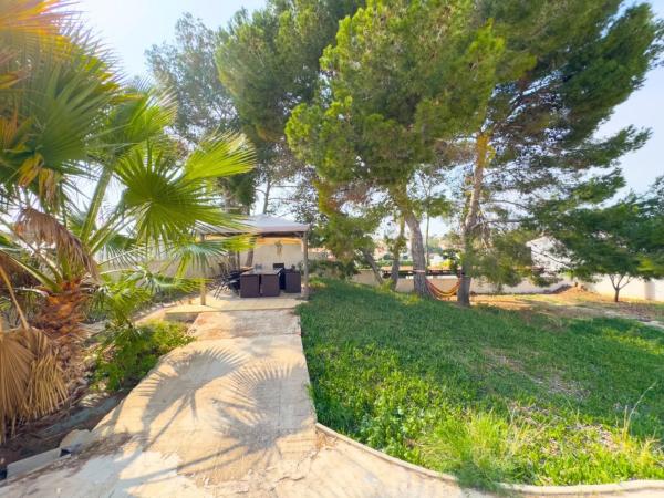 Chalet en avenida de las Naciones