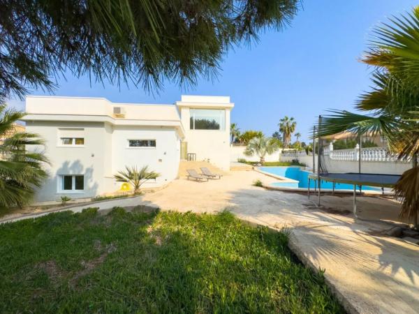 Chalet en avenida de las Naciones