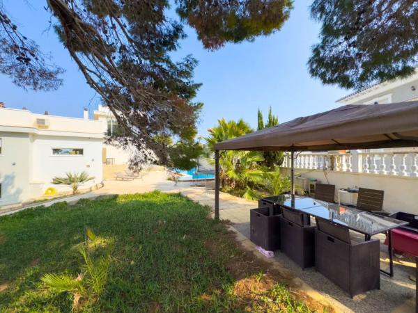 Chalet en avenida de las Naciones