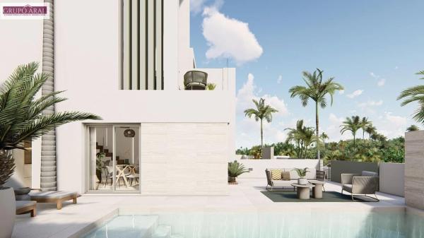 Chalet pareado en calle Lerida, 12