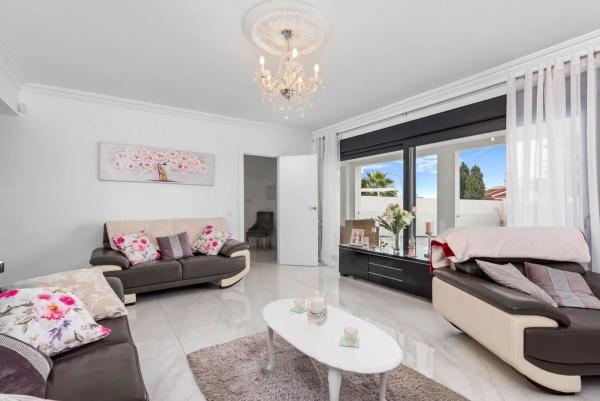 Chalet en calle León, 3