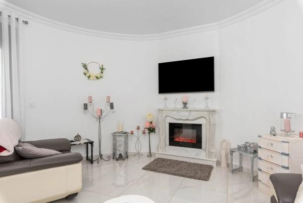 Chalet en calle León, 3