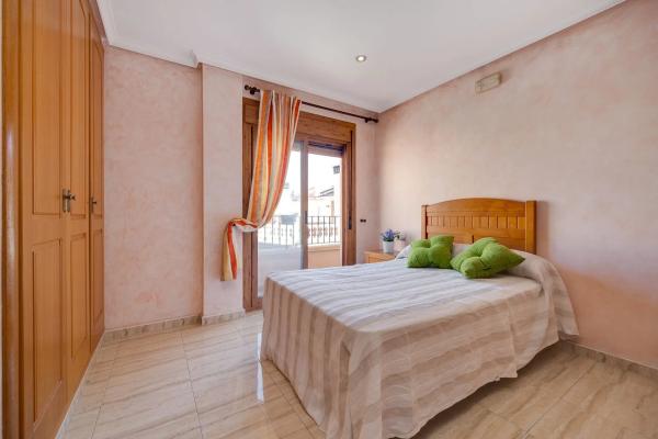 Chalet adosado en Cortés Valencianas, 33