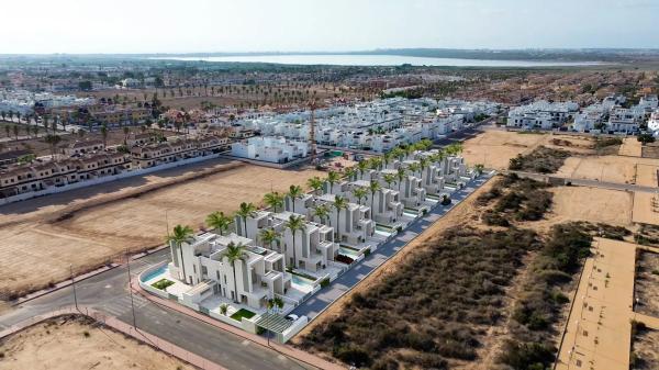 Chalet pareado en avenida de Cadiz, 1