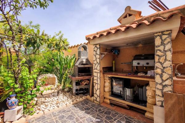 Chalet adosado en calle Costa Tropical, 2