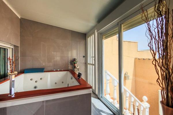 Chalet adosado en calle Costa Tropical, 2