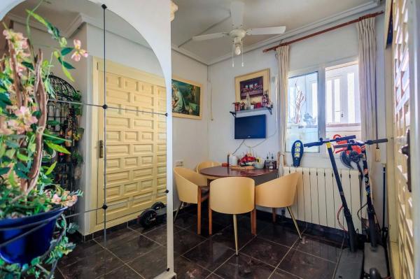 Chalet adosado en calle Costa Tropical, 2