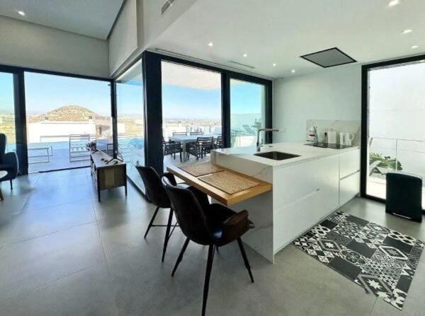 Chalet pareado en avenida del Recorral, 139