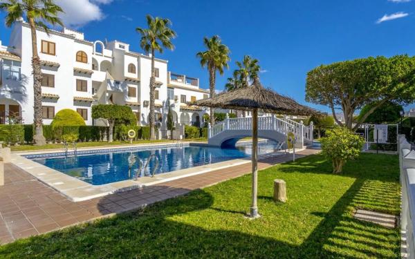 Piso en calle Elche, 4