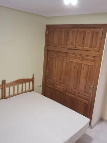 Piso en calle Elche, 4