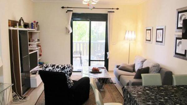 Chalet pareado en calle Pamplona