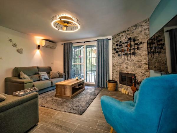 Casa independiente en avenida de l'Albir, 56