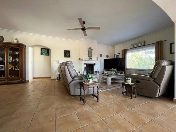 Casa independiente en calle els Lleons s/n